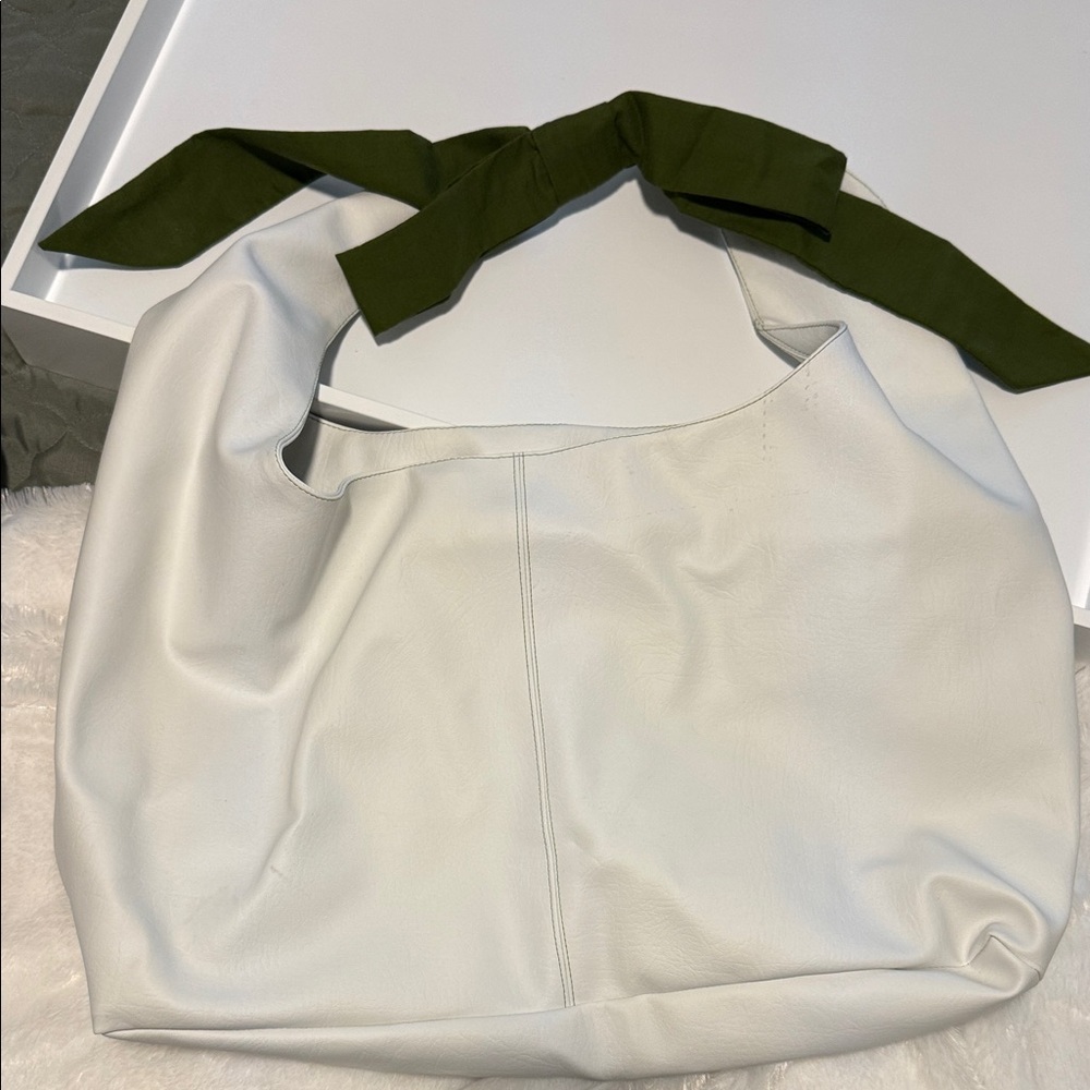 Elegant White slouch vegan Leather Bag with Green bow